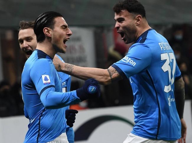 高空球和对 高空球和对