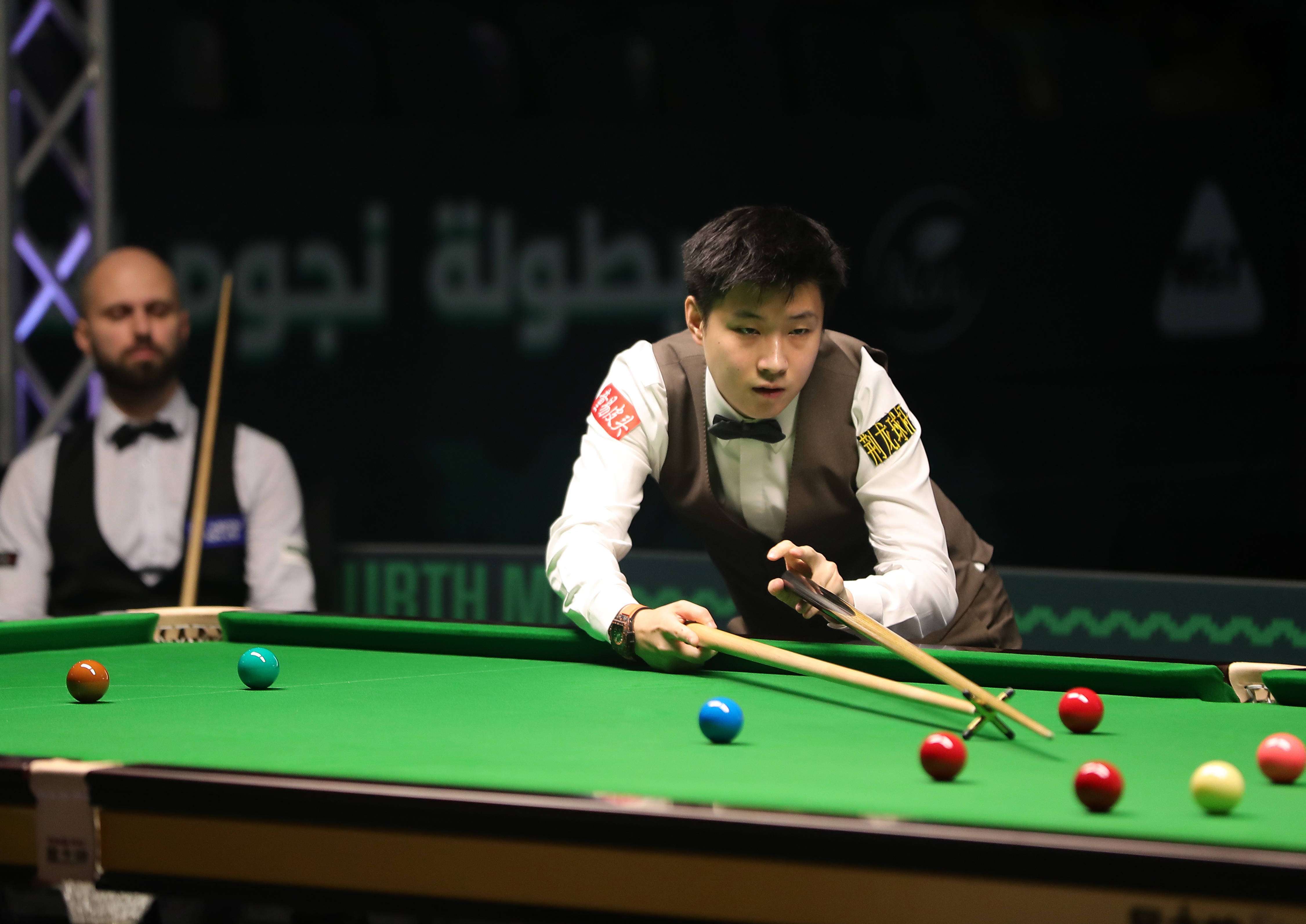 更衣室里 更衣室里