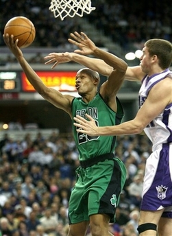 斯洛特：赛季初没人认为我们能争冠，也没人想到曼城会落后这么多.