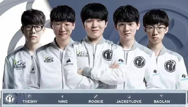 女子篮球运 女子篮球运